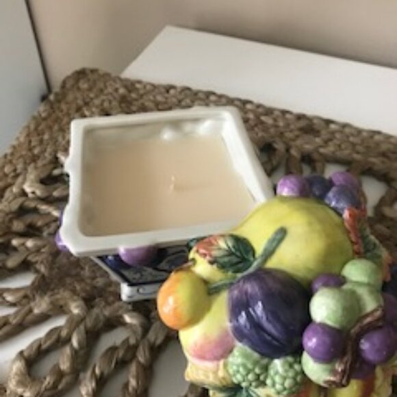 Fitz & Floyd Lidded Candle - Picture 2 of 2